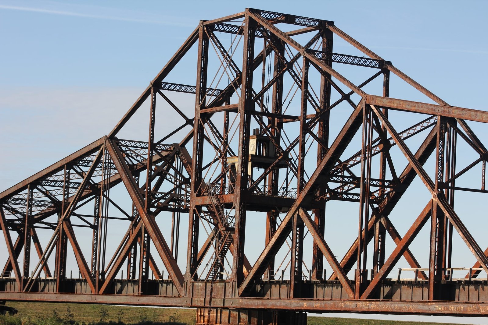 Nebraska swing span (span #3) tower